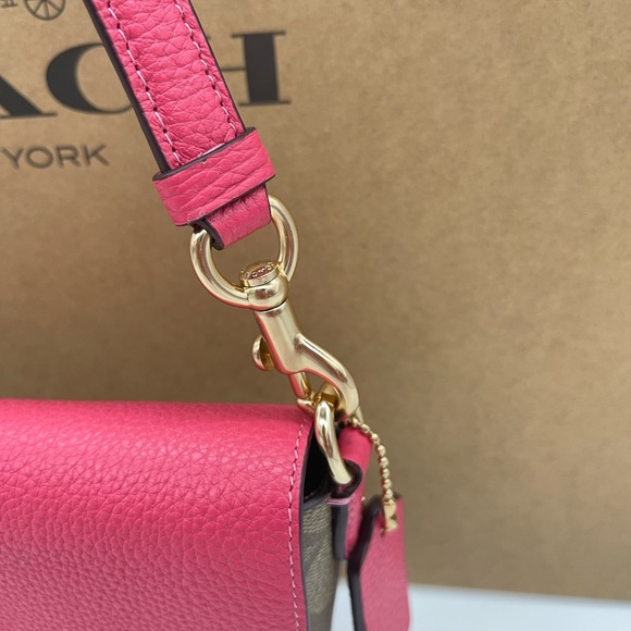 Coach Signature Karlee Xbody Bag - Picture 6 of 13